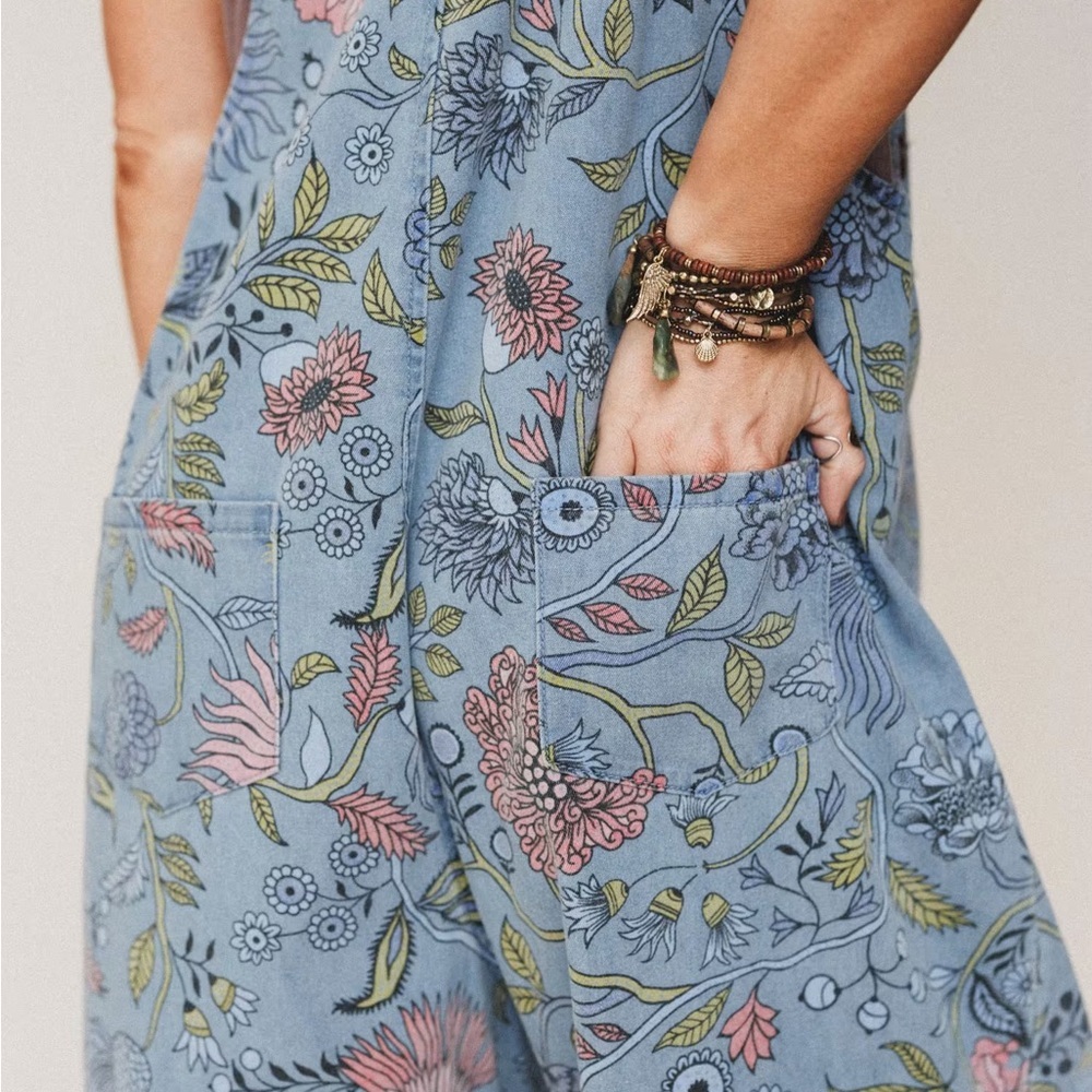 Three Bird Nest high hopes Floral Blue Denim Overalls medium - Picture 3 of 8